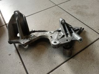 bontott AUDI A5 Nagynyomású Szivattyú Bak