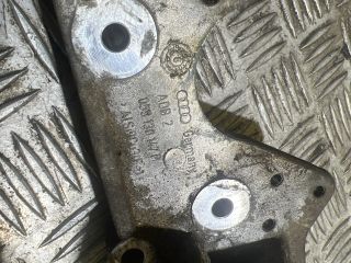 bontott AUDI A5 Nagynyomású Szivattyú Bak