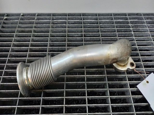 bontott AUDI A5 EGR Hűtő Cső