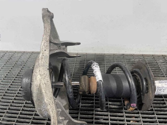 bontott AUDI A5 Első Rugó