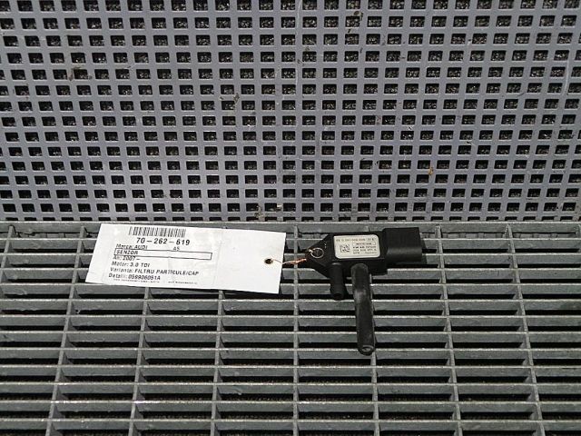 bontott AUDI A5 Jeladó (Magában)