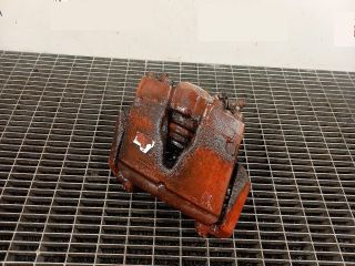 bontott AUDI A5 Jobb első Féknyereg Munkahengerrel