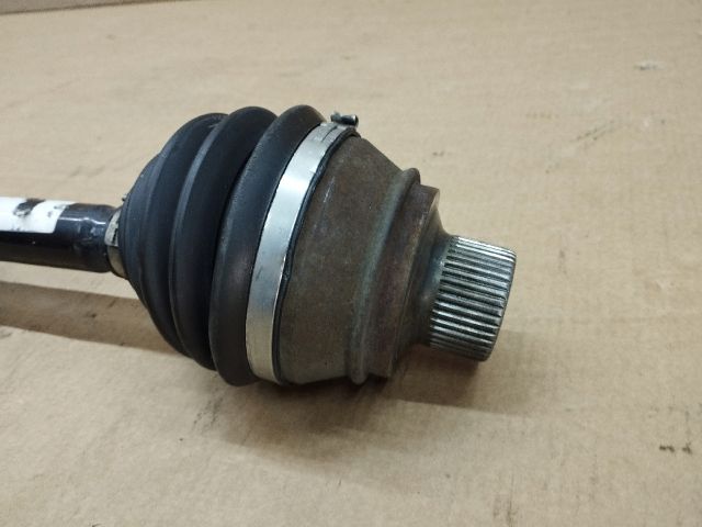 bontott AUDI A5 Jobb Féltengely