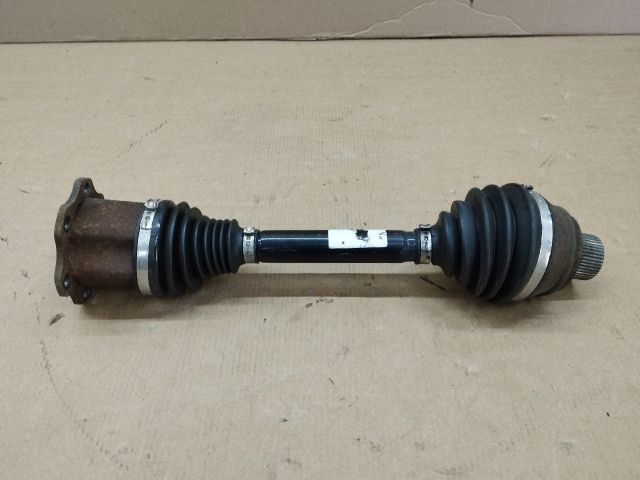 bontott AUDI A5 Jobb Féltengely