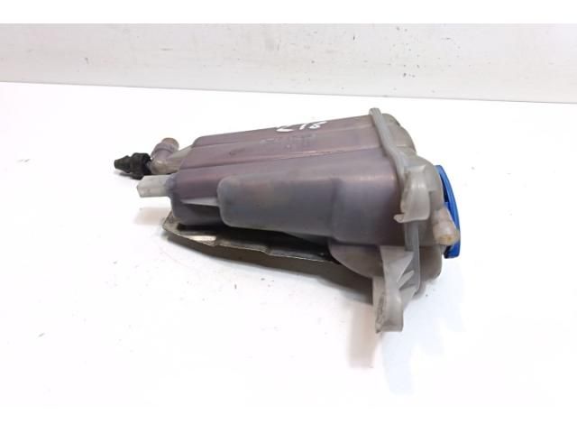 bontott AUDI A5 Kiegyenlítő Tartály