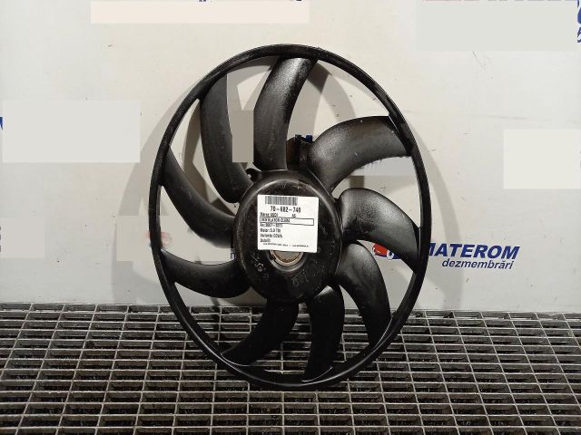 bontott AUDI A5 Klímahűtő Ventilátor