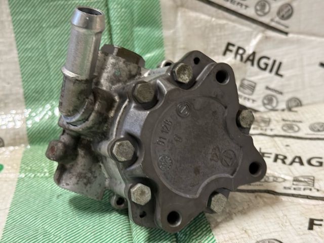 bontott AUDI A5 Kormányszervó Motor (Hidraulikus)