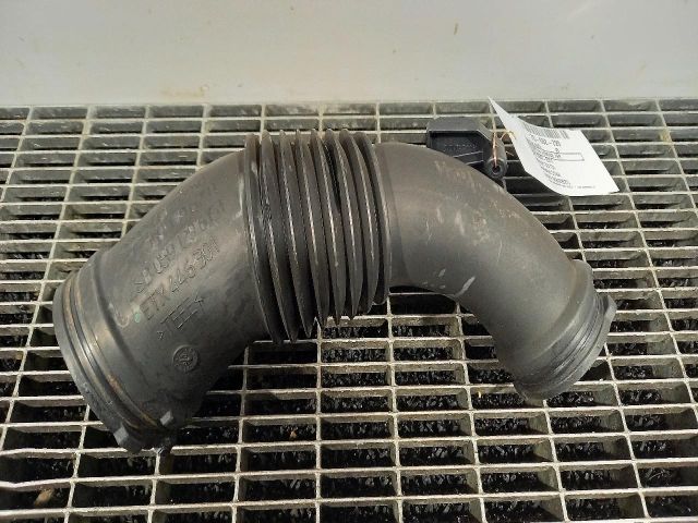 bontott AUDI A5 Légbeömlő Cső