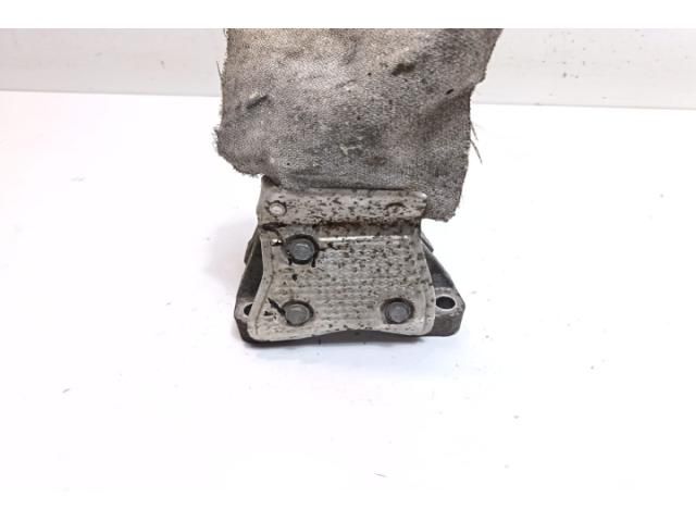 bontott AUDI A5 Motor Tartó Bak Bal