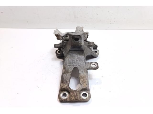 bontott AUDI A5 Motor Tartó Bak Jobb