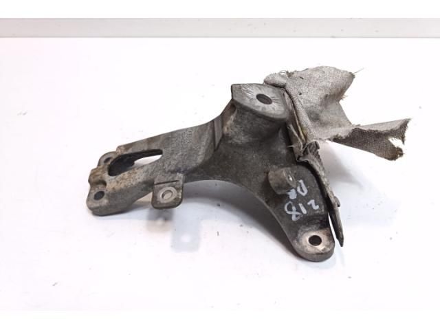 bontott AUDI A5 Motor Tartó Bak Jobb