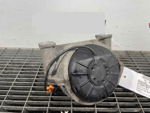 bontott AUDI A5 Motor Tartó Bak (Pozíciófüggetlen)