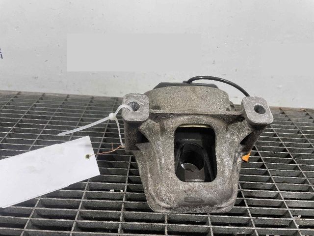 bontott AUDI A5 Motor Tartó Bak (Pozíciófüggetlen)