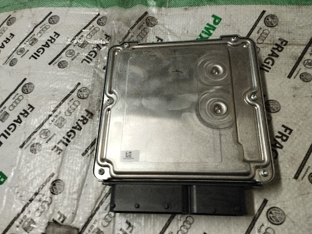 bontott AUDI A5 Motorvezérlő