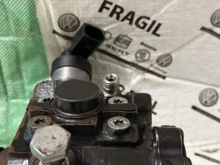 bontott AUDI A5 Nagynyomású Szivattyú