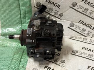 bontott AUDI A5 Nagynyomású Szivattyú
