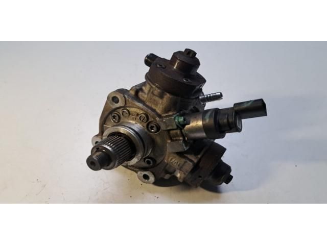 bontott AUDI A5 Nagynyomású Szivattyú