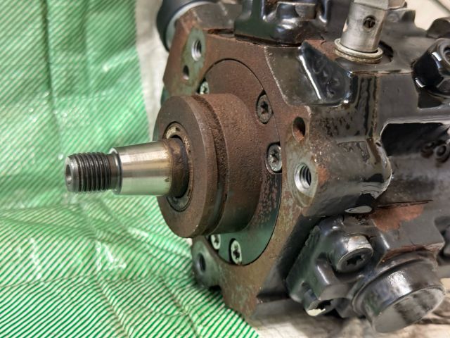 bontott AUDI A5 Nagynyomású Szivattyú