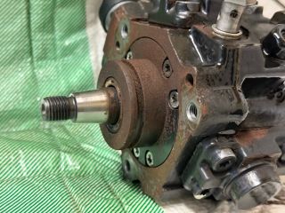 bontott AUDI A5 Nagynyomású Szivattyú