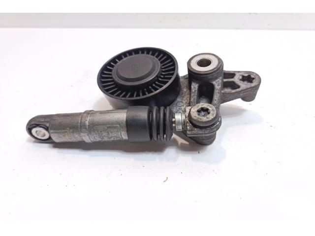 bontott AUDI A5 Szíjfeszítő Görgő