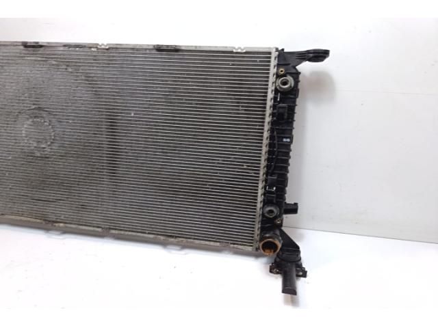 bontott AUDI A5 Vízhűtő Radiátor (Klímás)