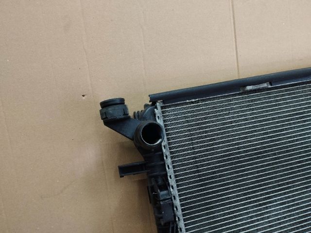 bontott AUDI A5 Vízhűtő Radiátor (Klímás)