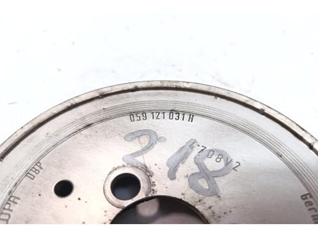 bontott AUDI A5 Vízpumpa Szíjtárcsa