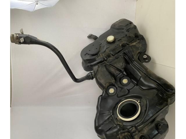 bontott AUDI A5 Tank