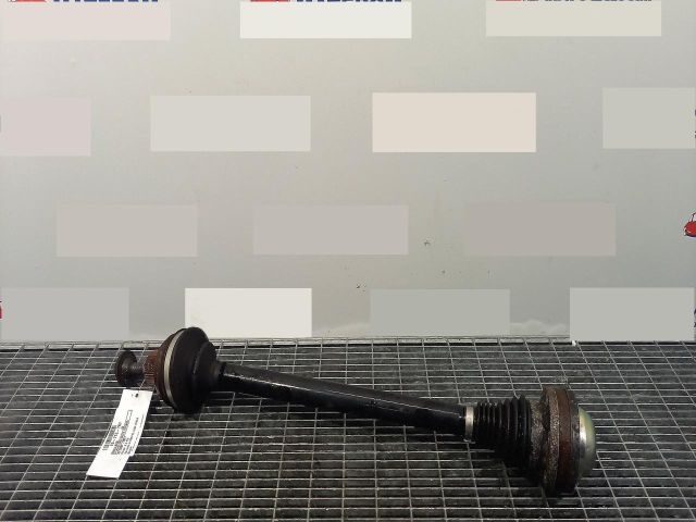 bontott AUDI A5 Bal hátsó Féltengely