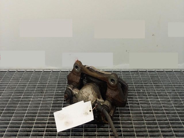 bontott AUDI A5 Jobb első Féknyereg Munkahengerrel