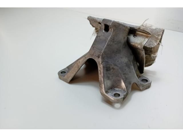 bontott AUDI A5 Motor Tartó Bak (Pozíciófüggetlen)