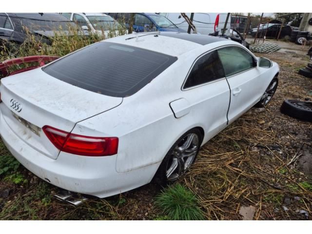 bontott AUDI A5 Motorvezérlő