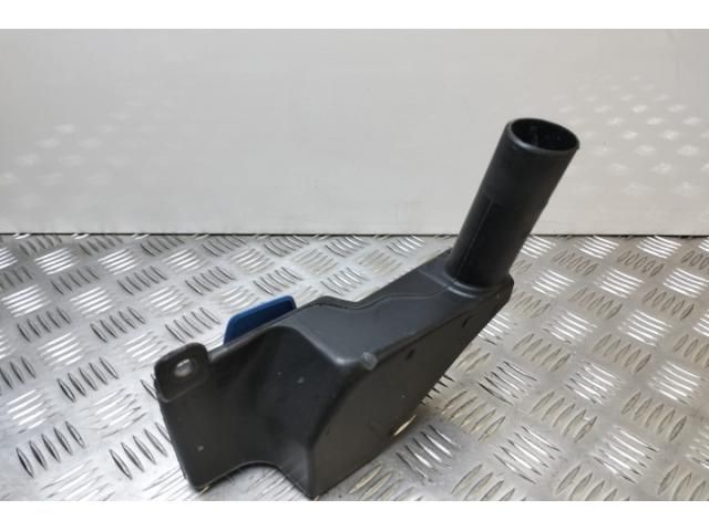 bontott AUDI A5 Ablakmosótartály Betöltő