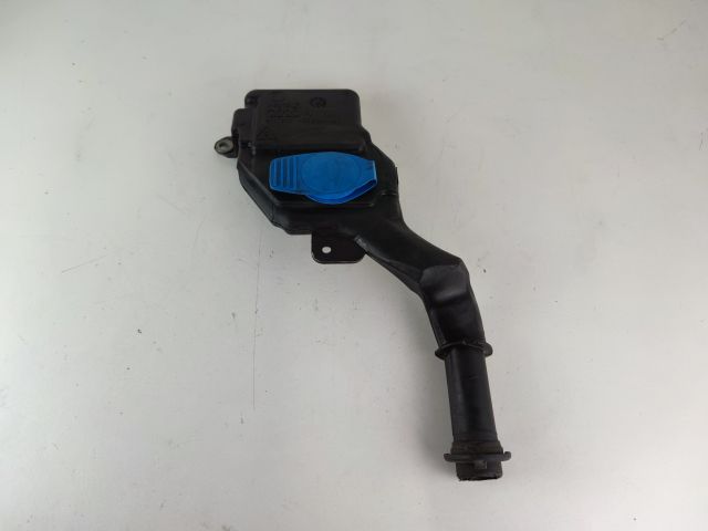 bontott AUDI A5 Ablakmosótartály Betöltő