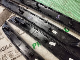 bontott AUDI A5 Ajtó Díszléc Szett