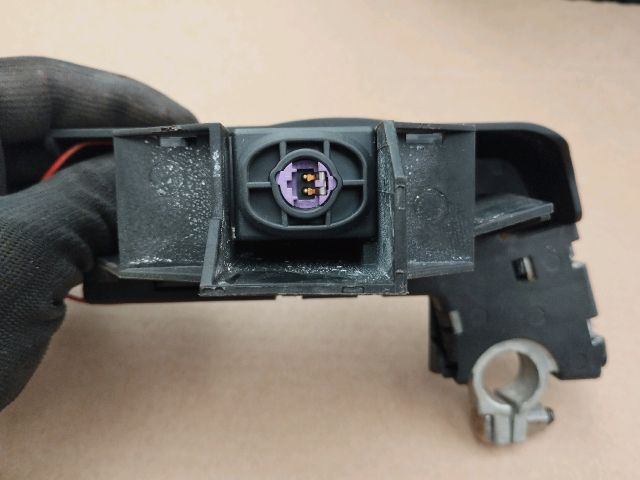 bontott AUDI A5 Akkumulátor Saru Elektronikával