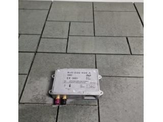 bontott AUDI A5 Antenna Erősítő