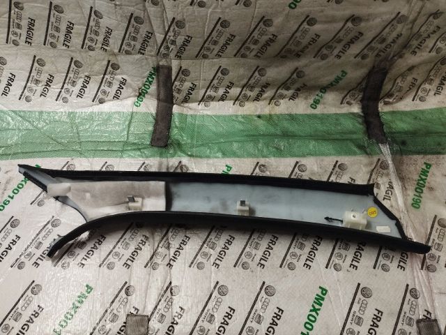 bontott AUDI A5 Bal A Oszlop Burkolat