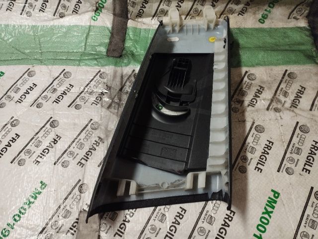 bontott AUDI A5 Bal B Oszlop Burkolat