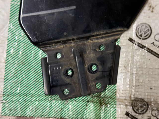 bontott AUDI A5 Bal B Oszlop Burkolat