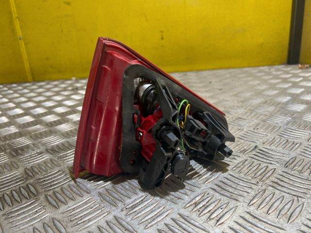 bontott AUDI A5 Bal Belső Hátsó Lámpa