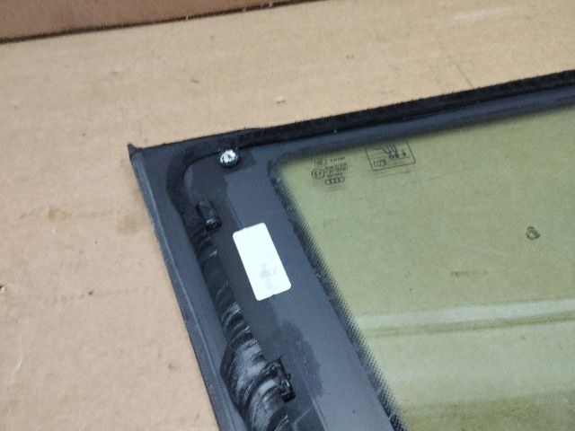 bontott AUDI A5 Bal C Oszlop Oldalablak Üveg