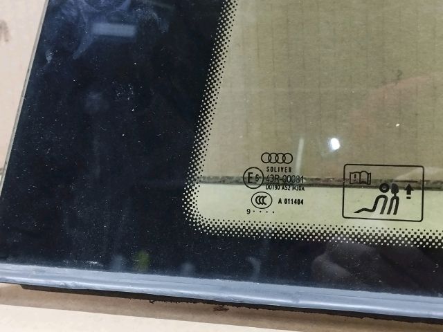 bontott AUDI A5 Bal C Oszlop Oldalablak Üveg