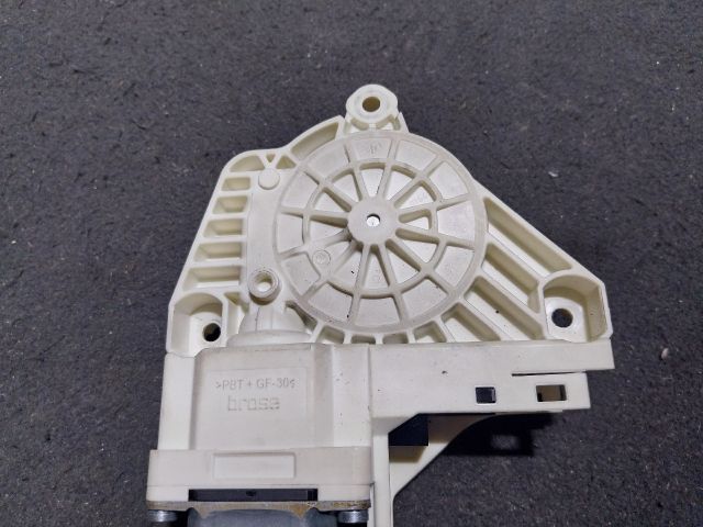 bontott AUDI A5 Bal első Ablakemelő Motor