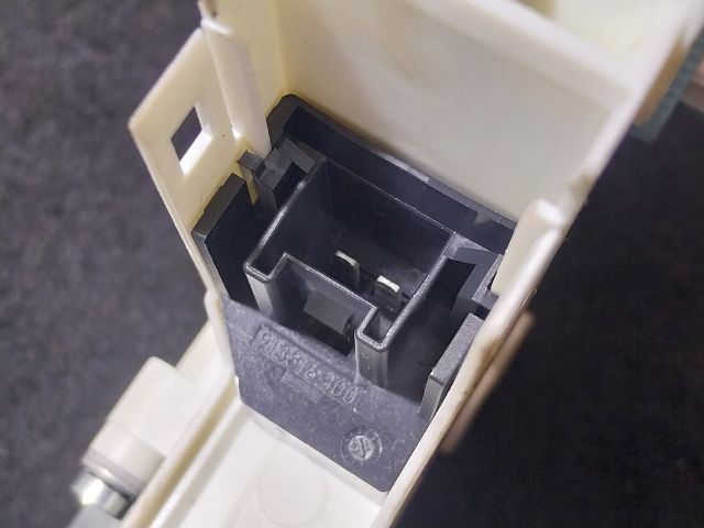 bontott AUDI A5 Bal első Ablakemelő Motor