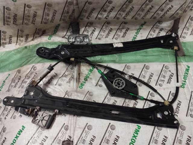 bontott AUDI A5 Bal első Ablakemelő Szerkezet (Elektromos)