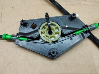 bontott AUDI A5 Bal első Ablakemelő Szerkezet (Elektromos)