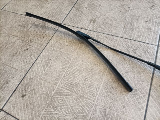 bontott AUDI A5 Bal első Ablaktörlő Kar