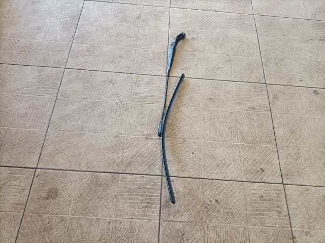 bontott AUDI A5 Bal első Ablaktörlő Kar