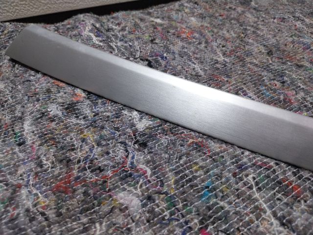 bontott AUDI A5 Bal első Ajtó Kárpit Díszléc